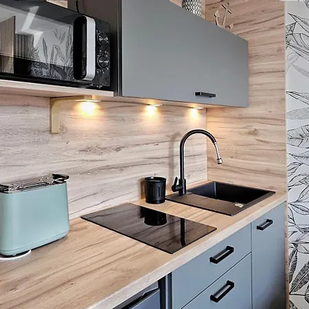 Slavia New 605 Przy Plazy Z Balkonem I Widokiem Na Morze